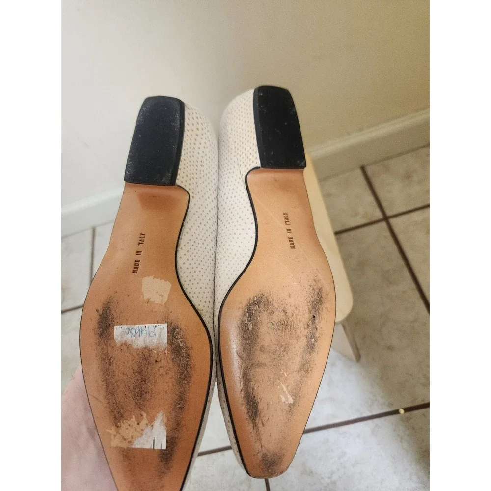 Salvatore Ferragamo Cream Gold Perforated Leather‎ Low Block Heel Pumps 5.5 AA